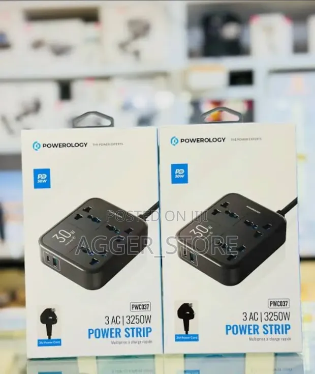Powerology PWC037 Power Strip - 3 AC Sockets, 100W PD - 1