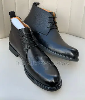 Men's Leather Chukka Boots