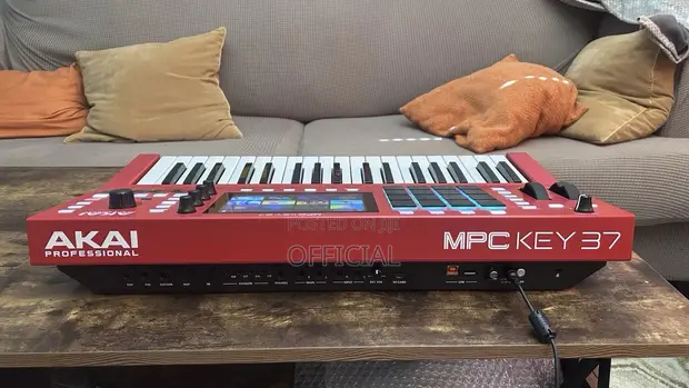 Akai MPC Key 37 Kinanda cha Kutengeneza Muziki - 1