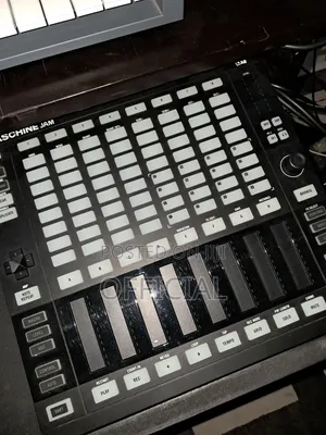 Native Instruments Maschine Jam Pad Controller