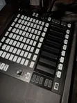 Native Instruments Maschine Jam Pad Controller - 3