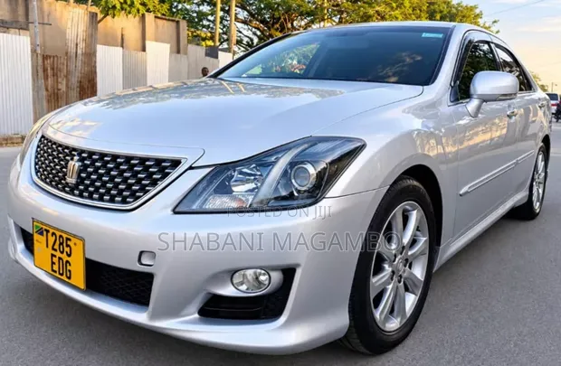 Toyota Crown Athlete 2009 - 1