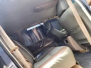 Toyota Land Cruiser Amazon 2002 Kijivu
