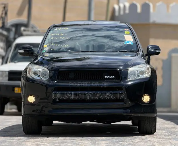 Toyota RAV4 2008 Nyeusi - 1