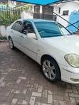 Toyota Brevis 2004 Nyeupe - 2