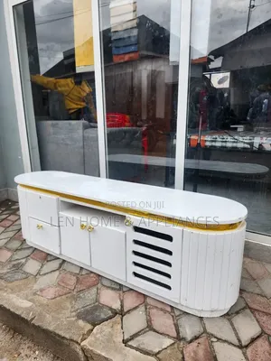 Brand New Luxury Showcase