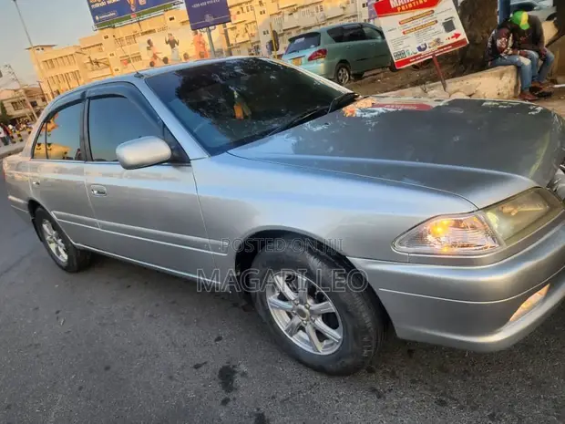 Toyota Carina 2001 Silver - 1