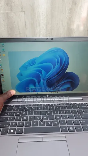 Laptop HP ZBook Firefly 14 G7 - i7, 32GB RAM, 1TB SSD