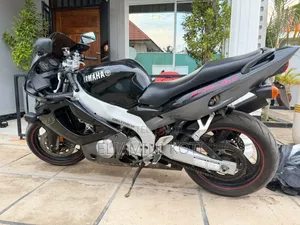 Yamaha YZF-R 1997 Sport Bike