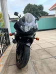 Yamaha YZF-R 1997 Sport Bike - 4