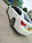 Subaru Impreza 2010 Nyeupe - 2