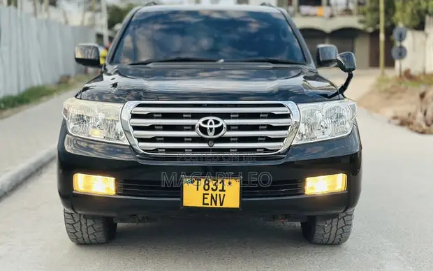 Toyota Land Cruiser 4.5 V8 GXR 2010 Black - 1