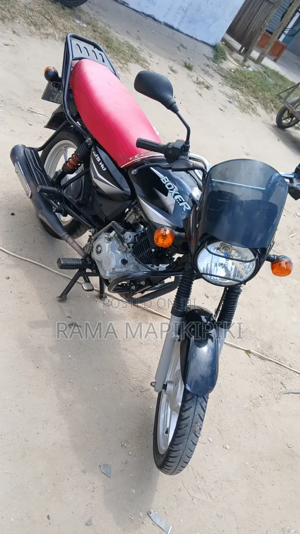Bajaj Boxer 125 HD 2024 Black - 1