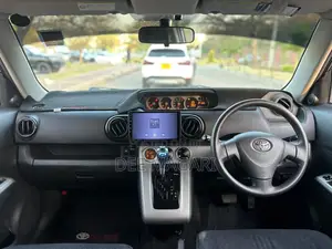 Toyota Corolla Rumion 2009 Nyeusi