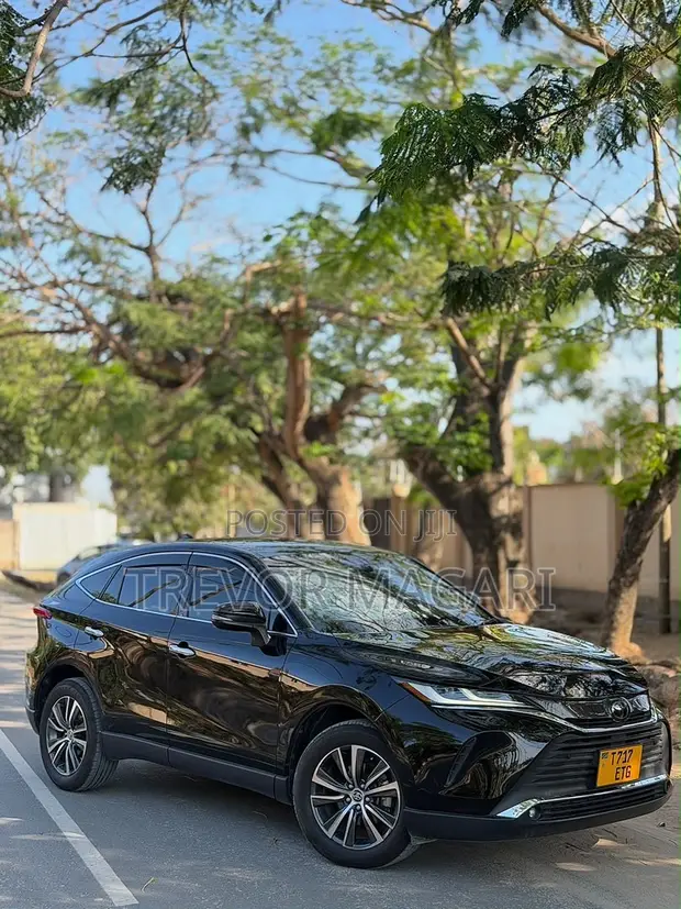 Toyota Harrier 2021 Nyeusi - 1