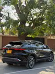 Toyota Harrier 2021 Nyeusi - 3