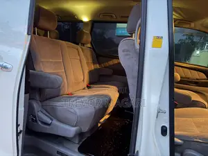 Toyota Alphard 2007 Nyeupe