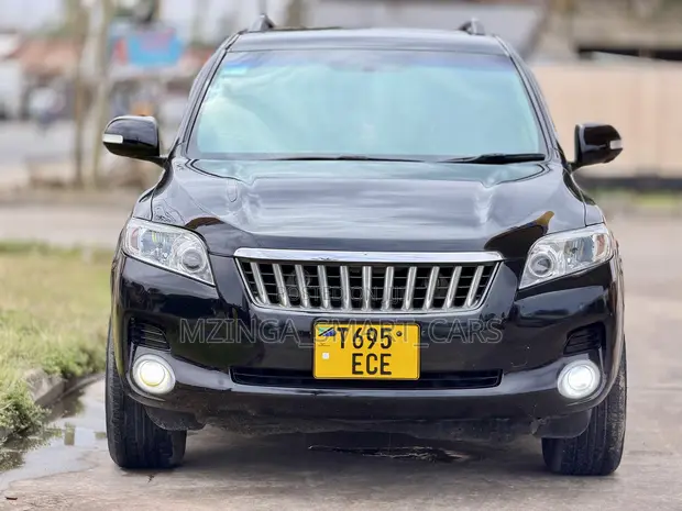 Toyota Vanguard 2010 Nyeusi - 1