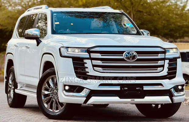 Toyota Land Cruiser LC300 ZX 2025 White - 1