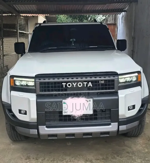Toyota Land Cruiser Prado 2.8 2025 Nyeupe - 1