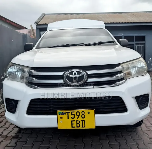 Toyota Hilux 2010 Single Cabin - 1