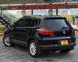 Volkswagen Tiguan 2011 Black - 5