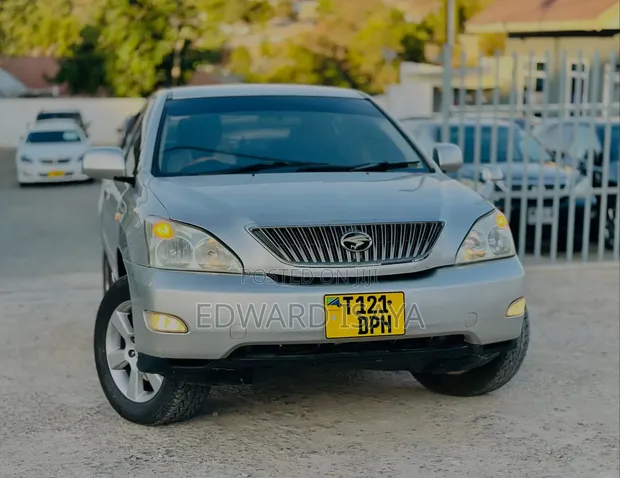 Toyota Harrier 2005 Nyeupe - 1