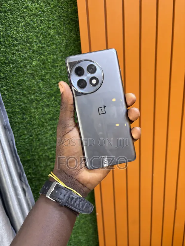 OnePlus Ace 2 Pro 512GB Nyeupe (Iliyo tumika) - 1