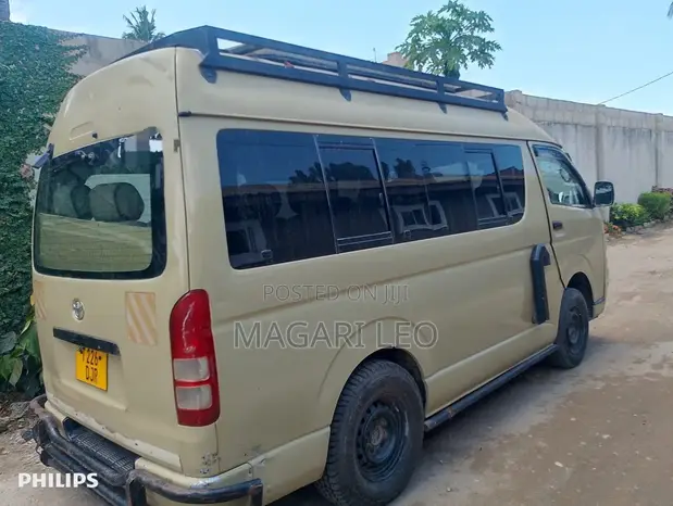 Toyota Quantum 2008 Kahawia - 1