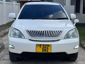 Toyota Harrier 2005 White