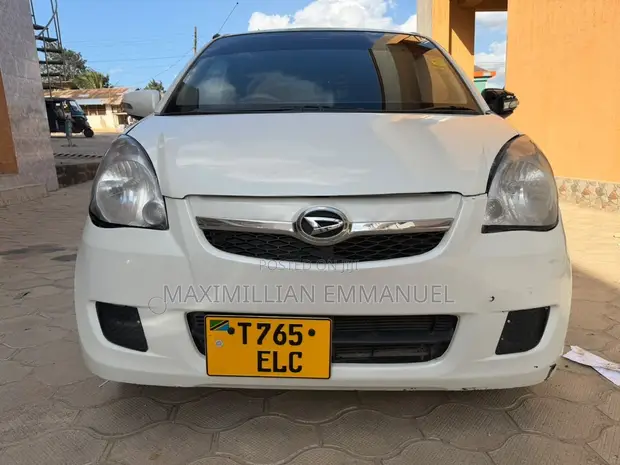 Daihatsu Mira 2008 White - 1