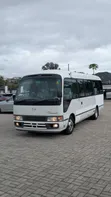 Toyota Coaster 2007 Nyeupe - 3