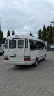 Toyota Coaster 2007 Nyeupe - 4