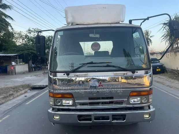 Mitsubishi Fuso 6D16 Truck - 1