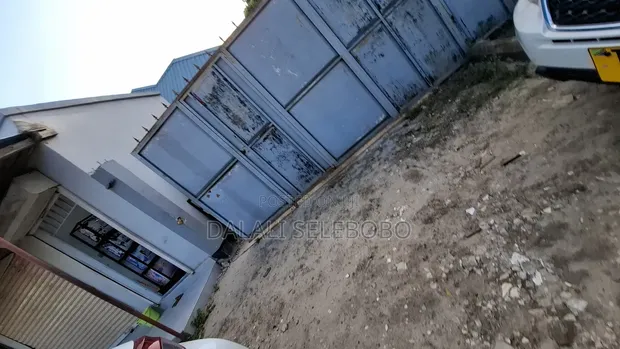 Ofisi Binafsi ya Vyumba 2 na AC Kamili, Mwenge Tra - 1