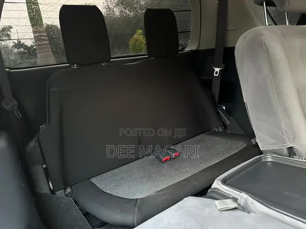 Toyota Corolla Spacio 2004 Silver - 1