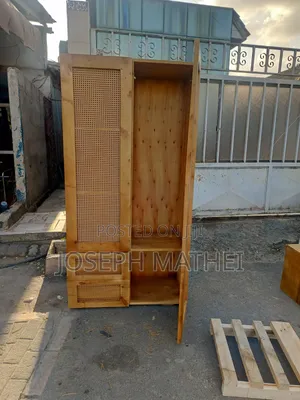 Kabati la Milango Miwili la Pallet la Skyline Furniture