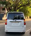Toyota Noah 2011 Nyeupe - 5