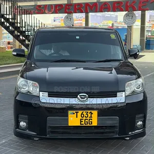 Toyota Corolla Rumion 2010 Nyeusi