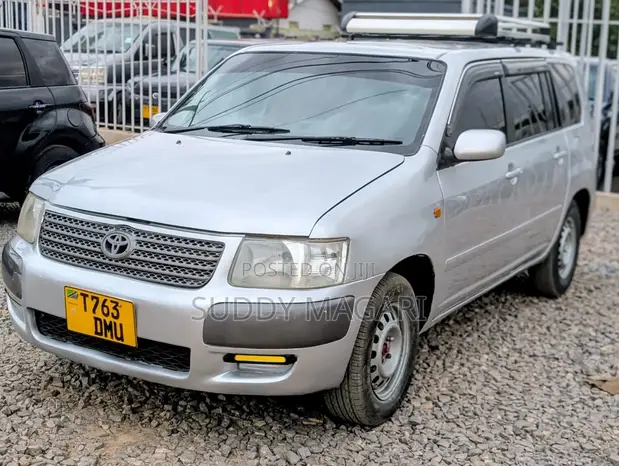 Toyota Succeed 2006 Silver - 1