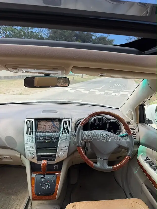 Toyota Harrier 2005 Nyeupe - 1