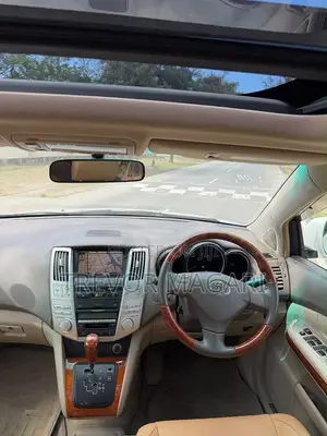 Toyota Harrier 2005 White