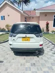 Mitsubishi Outlander SE 2010 Nyeupe - 5