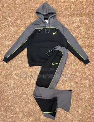 Nike Tracksuit Hoodie Rangi Mbili - Ubora wa Premium