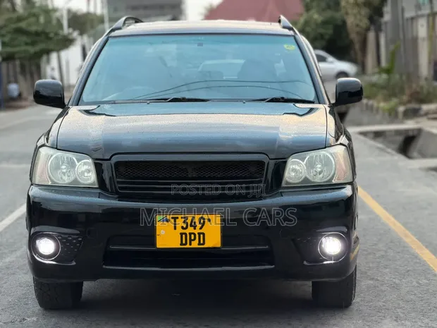 Toyota Kluger 2003 Nyeusi - 1