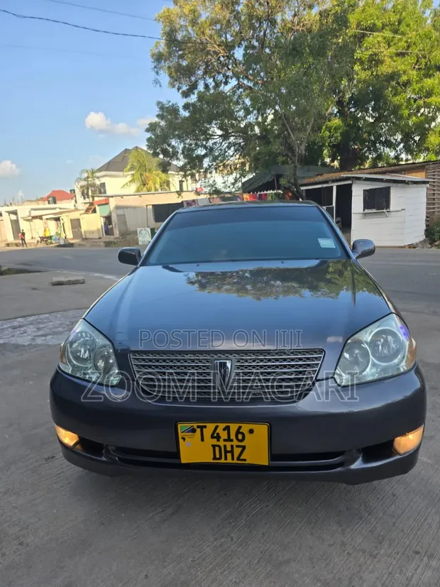 Toyota Mark II 2004 Grey - 1