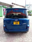 Toyota Sienta 2005 Bluu - 2