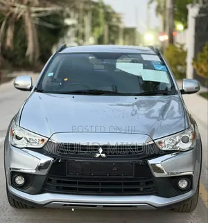 Mitsubishi RVR 2016 Nyeupe