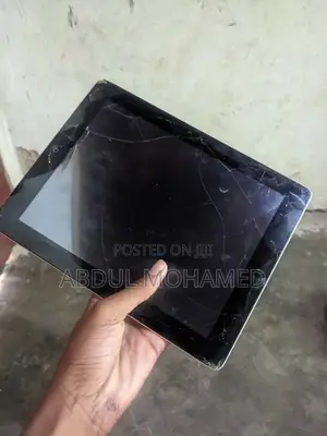 Apple iPad 2 Wi-Fi 64GB Silver (Cracked Screen)