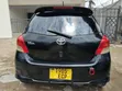 Toyota Vitz 2005 Nyeusi - 2